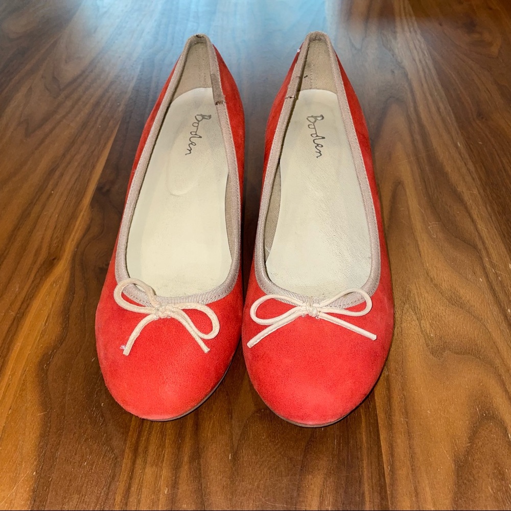 Size 9 Boden Suede Heels